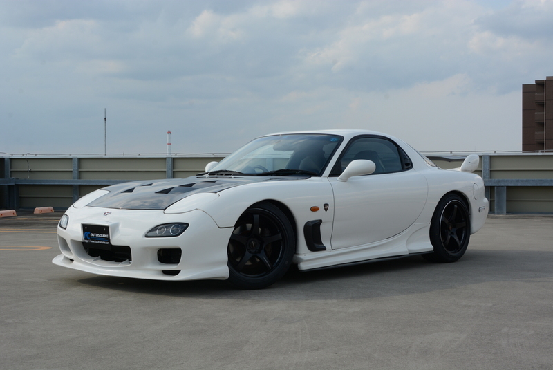 FD3S RX-7 Type RB Panda black/white with mods!