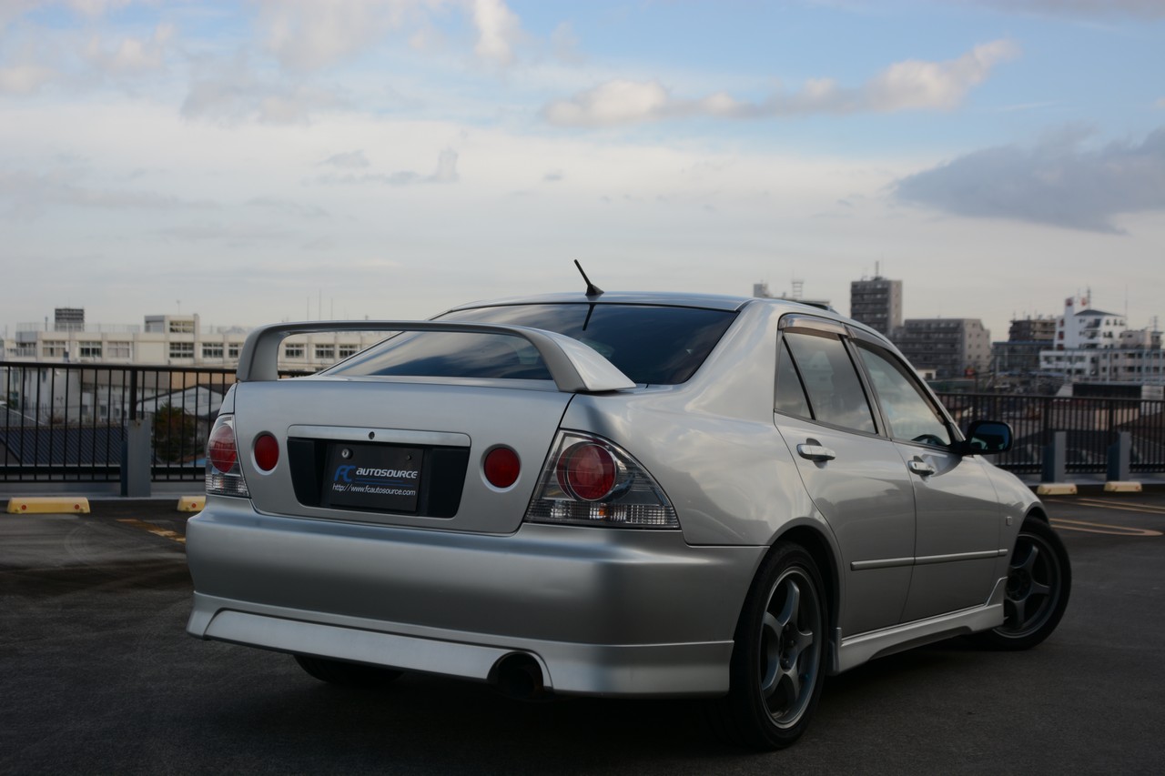 Super clean Toyota Altezza 6spd Beams Yamaha 3S-GE Engline! Sunroof! TRD!