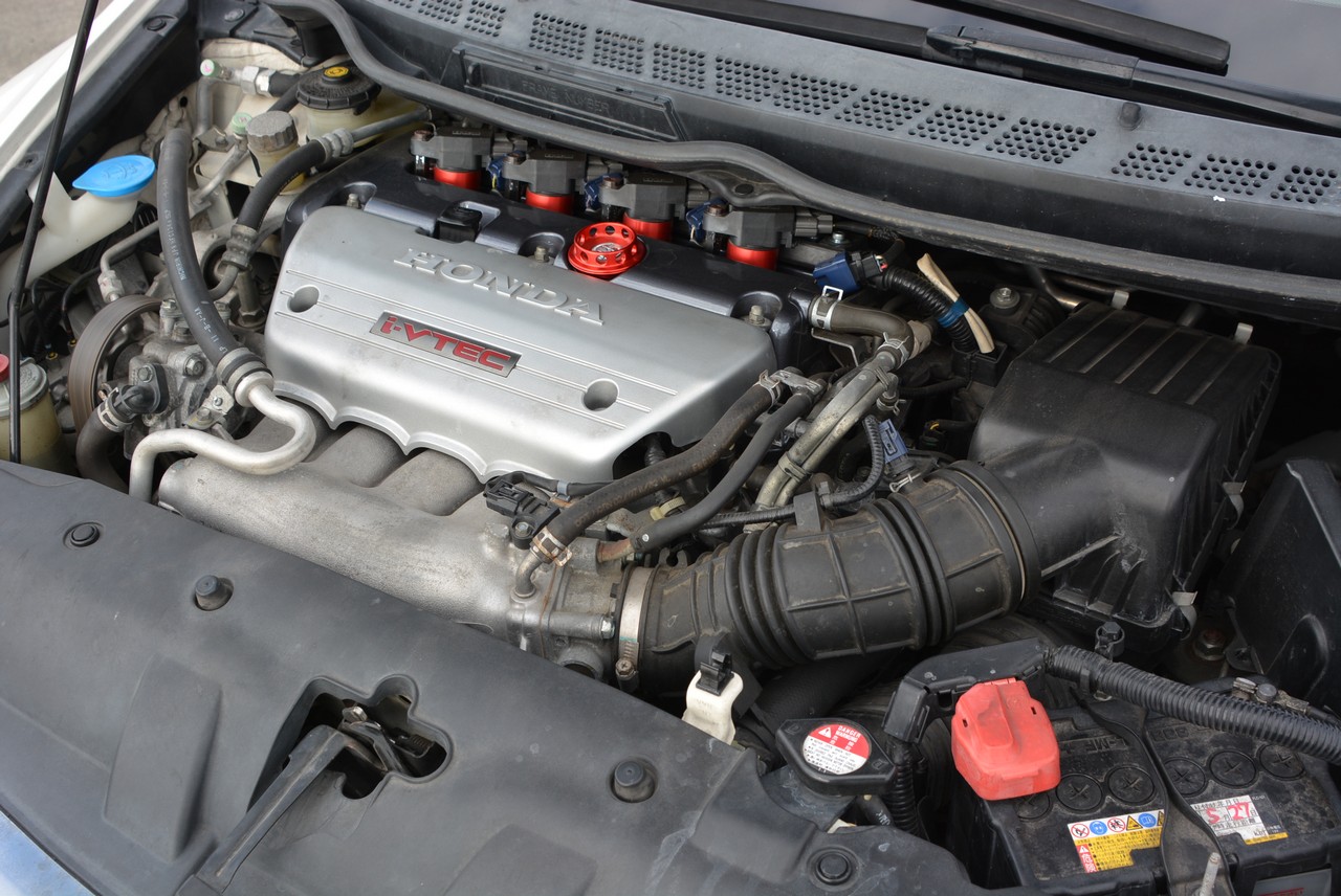 FD2 Civic Type R in Championship White!