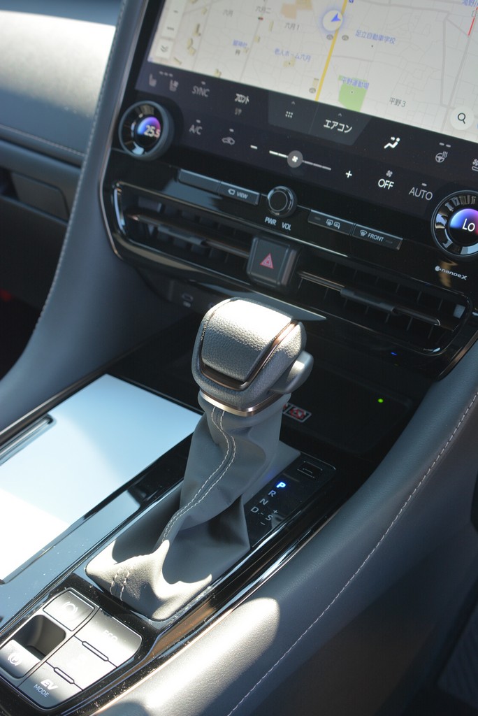 Toyota 40 series New Alphard Hybrid