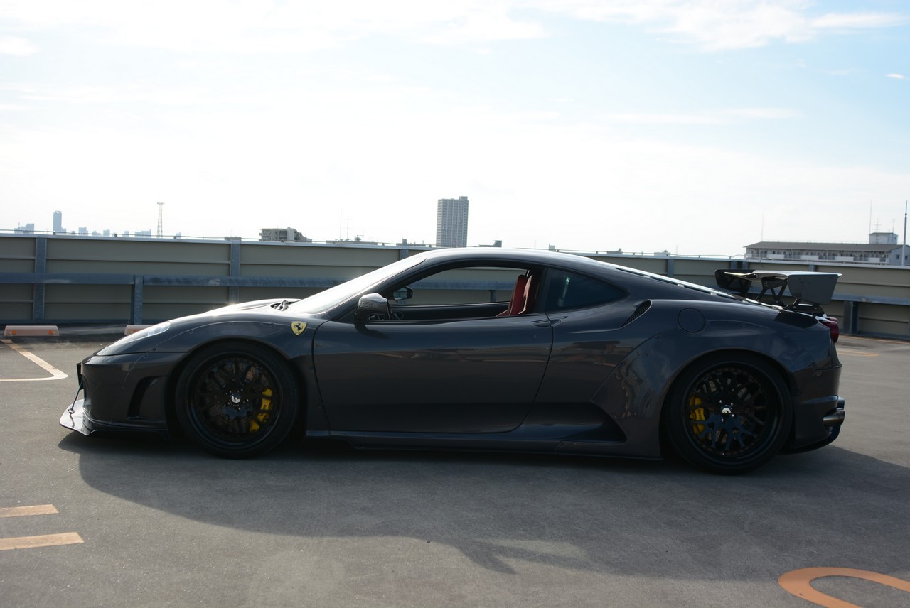 F430 WITH LIBERTY WALK AERO, CARBON CERAMIC BRAKES, ROBERUTA AIR SUSPENSION