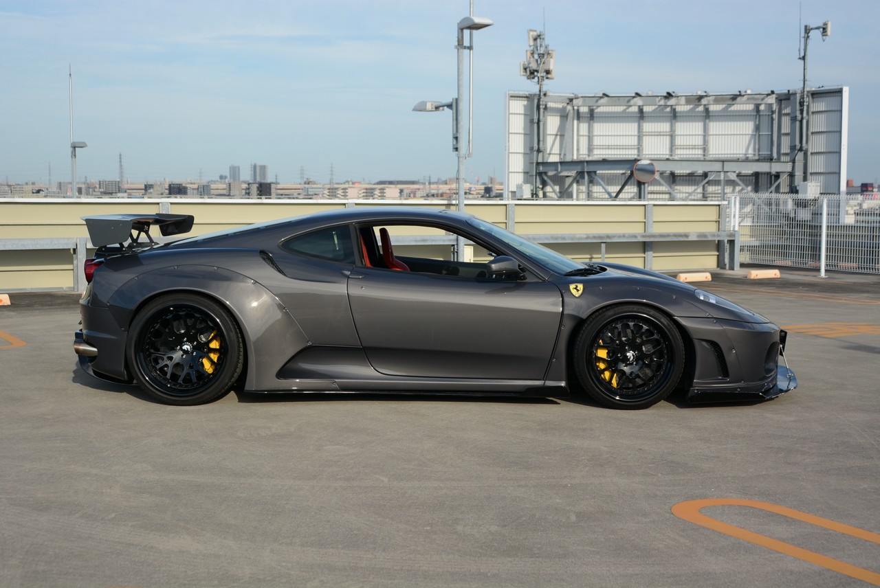 F430 WITH LIBERTY WALK AERO, CARBON CERAMIC BRAKES, ROBERUTA AIR SUSPENSION