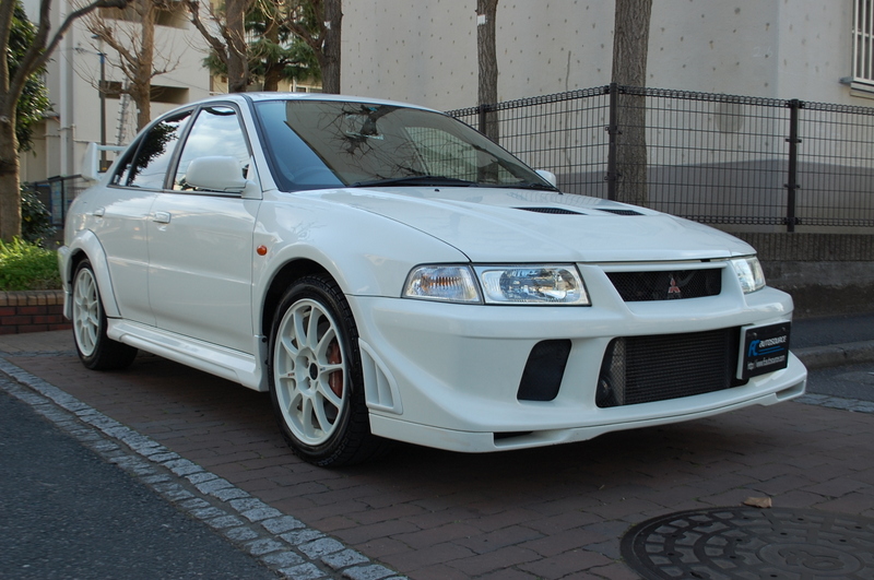 Tommi Makinen in white!